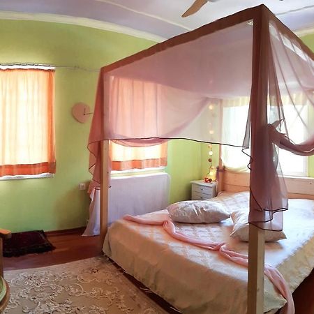 Little Island Resort Nisos Ioanninon Buitenkant foto