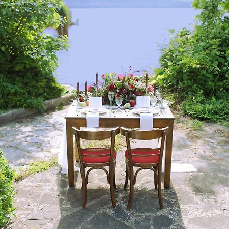 Little Island Resort Nisos Ioanninon Buitenkant foto