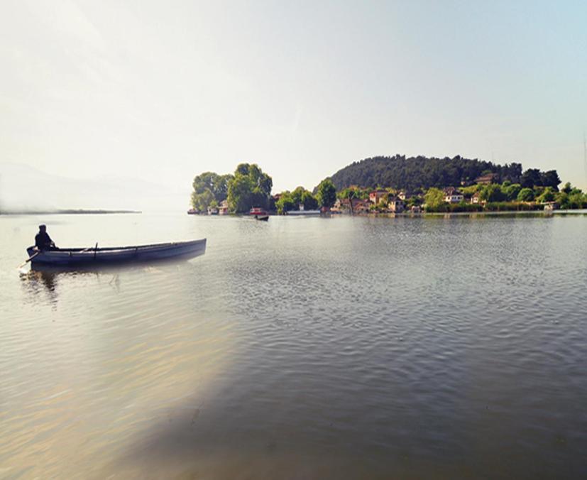 Little Island Resort Nisos Ioanninon Buitenkant foto