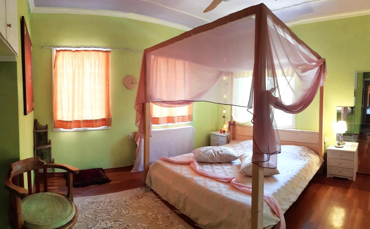 Little Island Resort Nisos Ioanninon Buitenkant foto