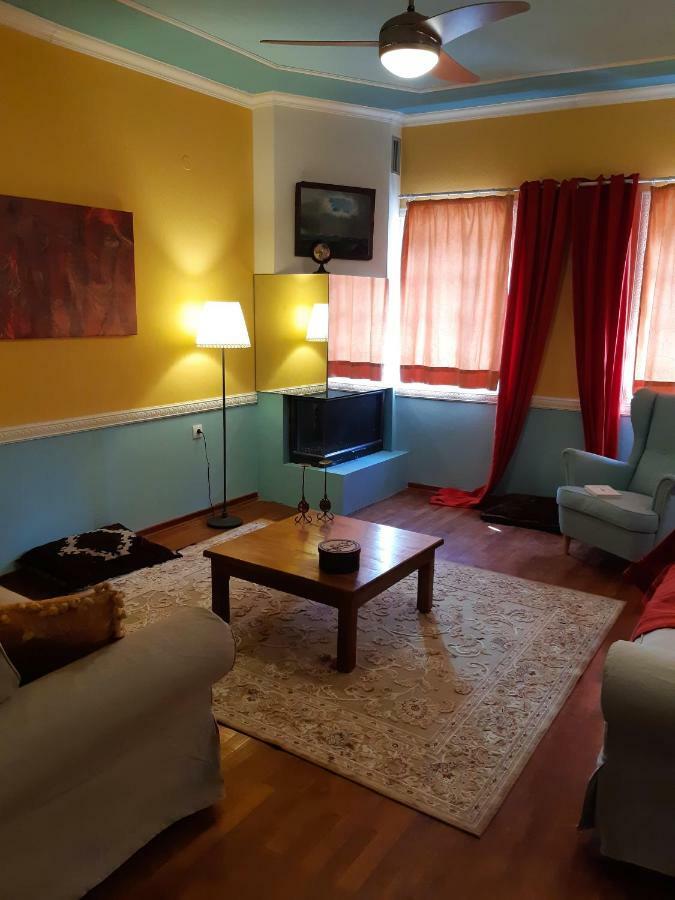 Little Island Resort Nisos Ioanninon Buitenkant foto