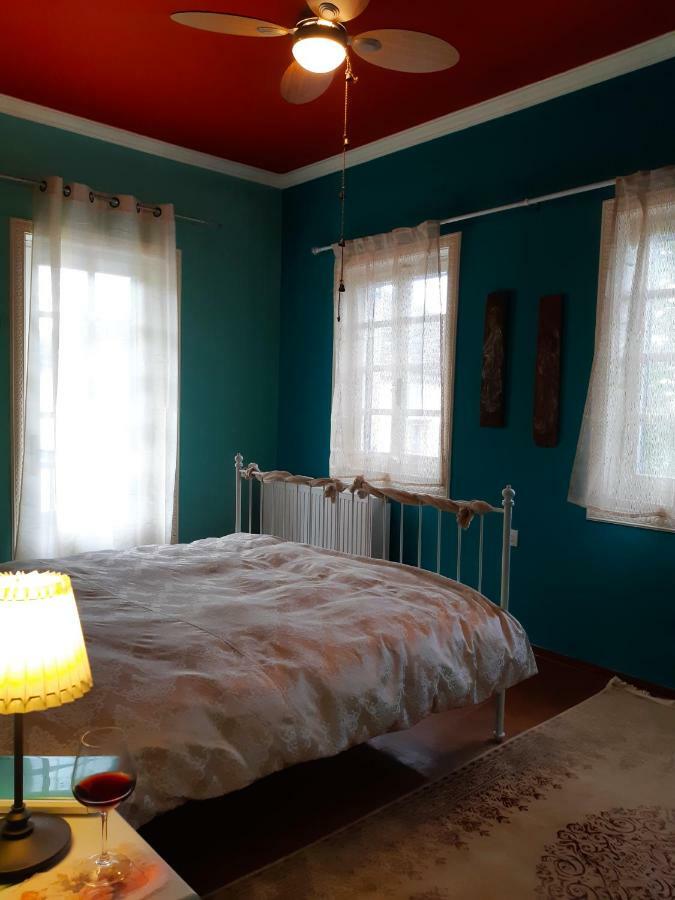 Little Island Resort Nisos Ioanninon Buitenkant foto