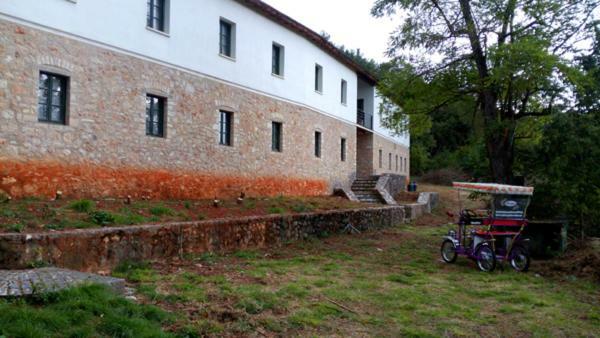 Little Island Resort Nisos Ioanninon Buitenkant foto