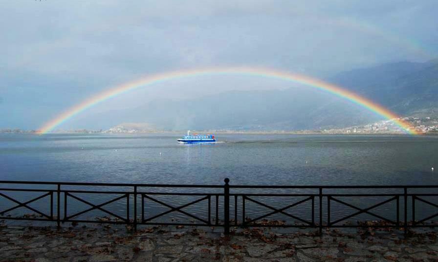 Little Island Resort Nisos Ioanninon Buitenkant foto