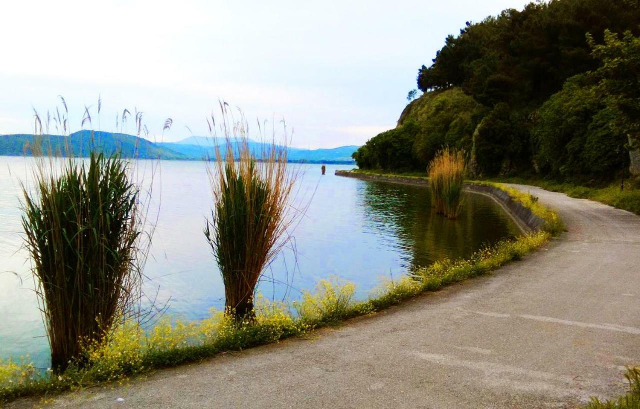 Little Island Resort Nisos Ioanninon Buitenkant foto